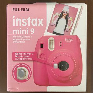 Fujifilm Instax Mini 9 Camera in Flamingo Pink